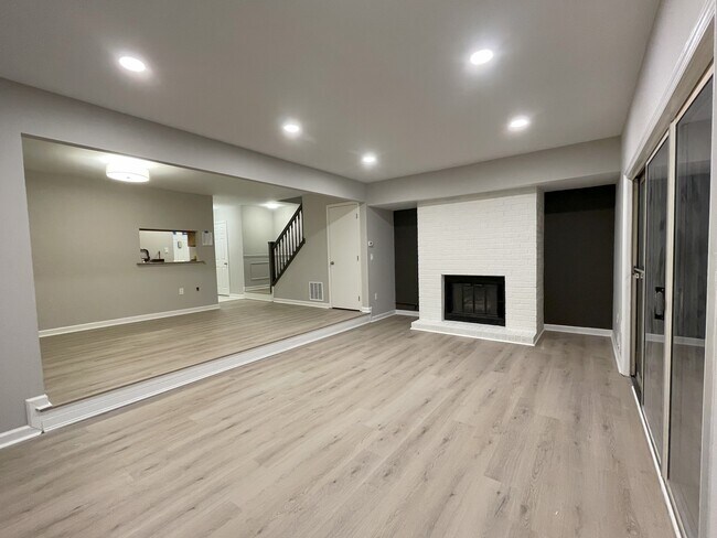 269 Constitution Cir  