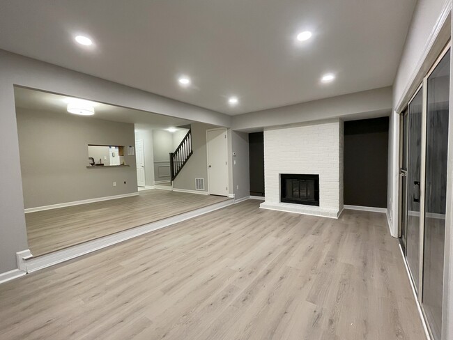 Living and Dining Room - 269 Constitution Cir Unidad 269 Constitution Circle Rental