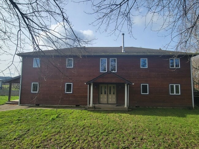 Photo - Coming Soon - Beautiful country living, large home with mother-in-law suite!