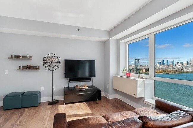 Photo - 440 Kent Ave Unidad 19C