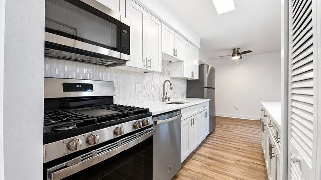 Photo - 11252 Chestnut Grove Sq Unit 348
