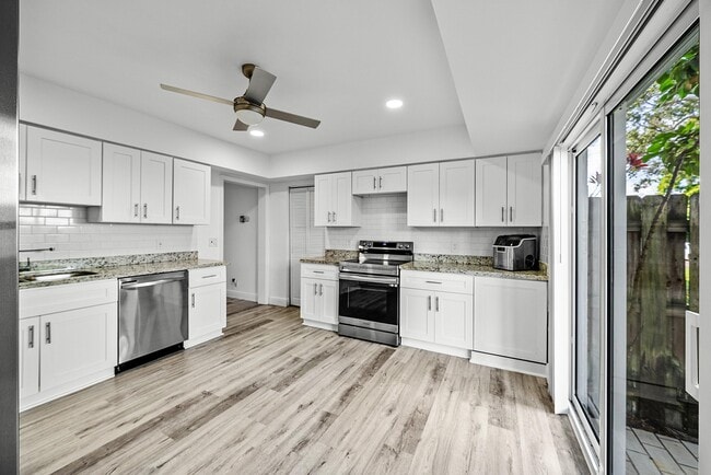 Photo - 6165 Old Court Rd Unit 123