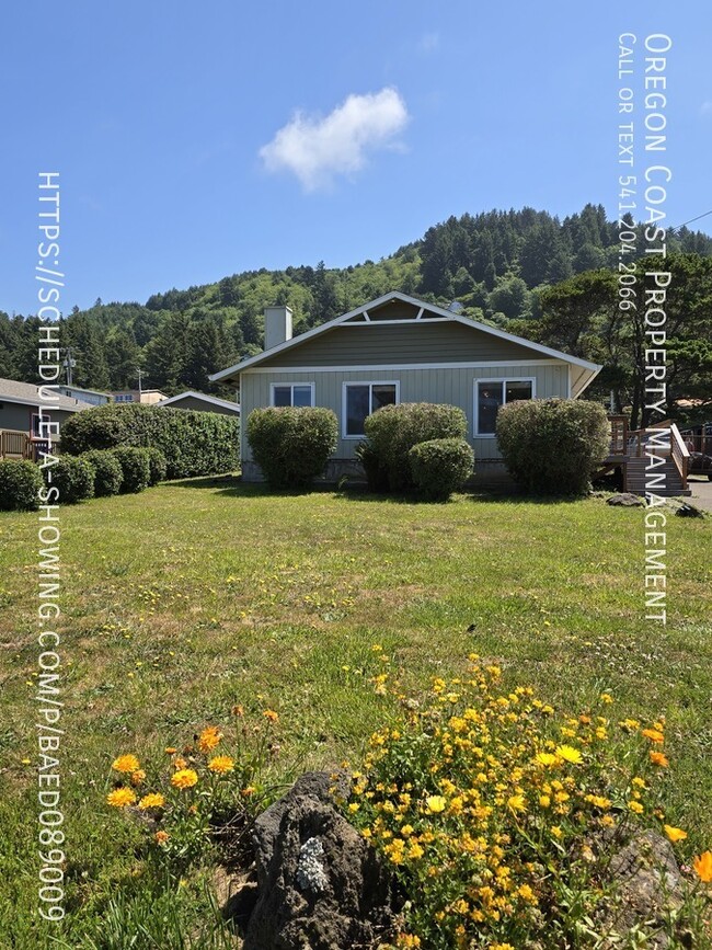 3bed/2bath - New Deck & Interior Paint - 3bed/2bath - New Deck & Interior Paint House