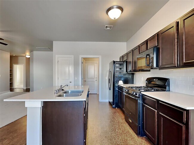 Photo - 9049 NW 143rd St