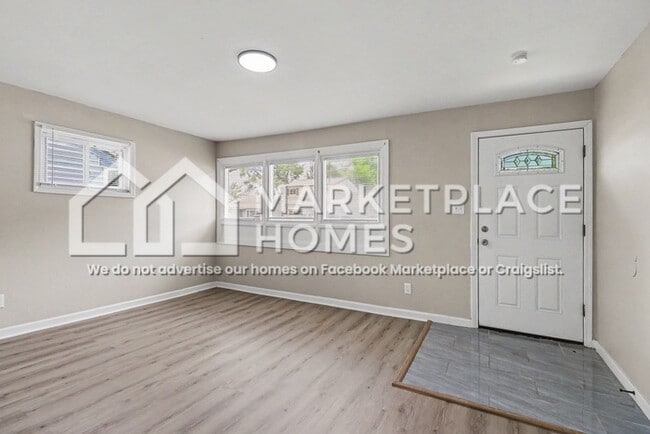 Photo - 26437 Lehigh St