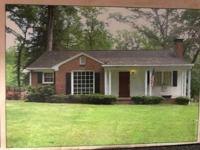 Photo - 2165 Collins Dr NW