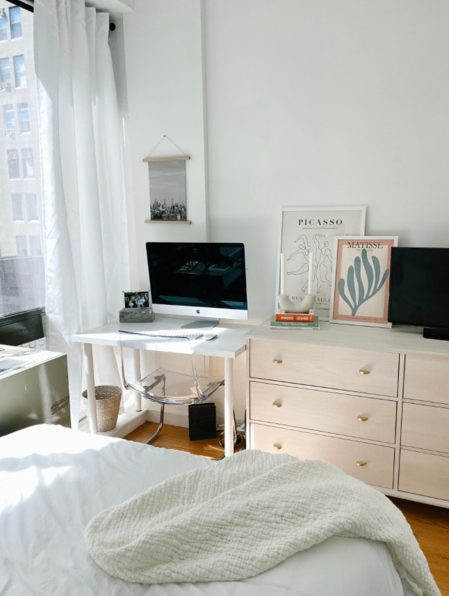 Photo - 219 E 28th St