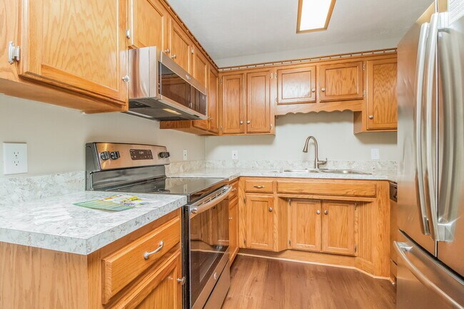 Photo - 603 Freedom Ct