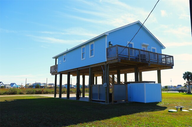 Photo - 131 Pieces of 8