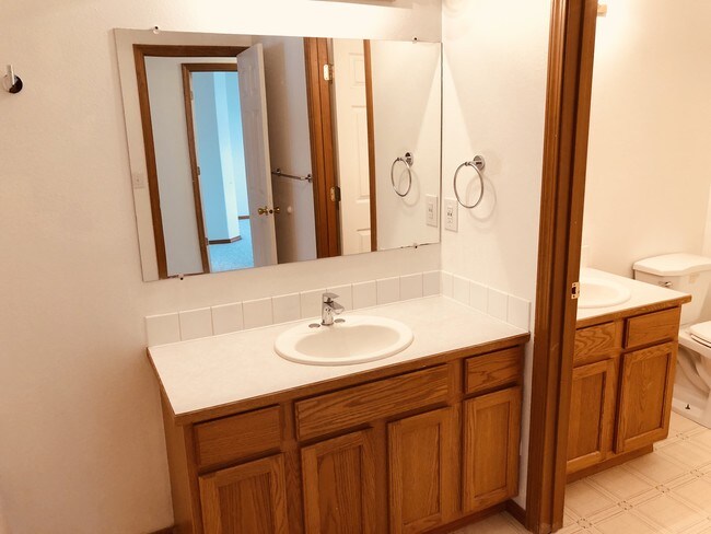 Photo - 1310 Skyline S Dr