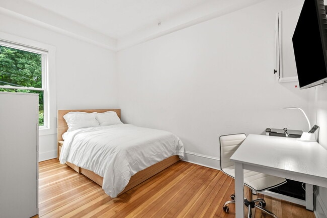 Photo - 18 Benedict St