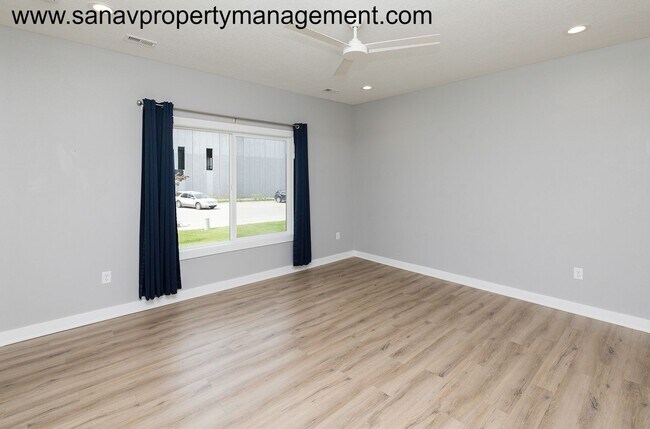 Photo - Exclusive 4-Bed Home in Grimes – Unbeatabl...