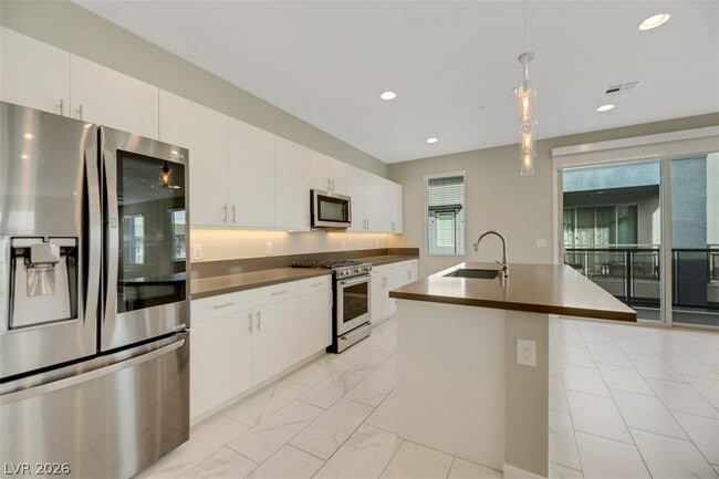 Photo - 11302 Kraft Mountain Ave Unidad 103