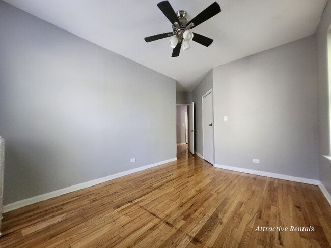 Photo - 6800 S Harper Ave Unidad 2