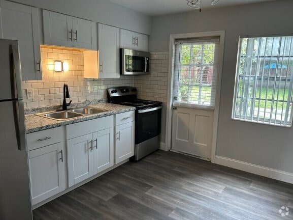 Building Photo - La Aloma Rental