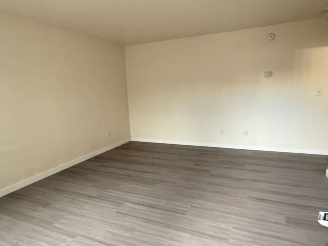 Photo - Nicely Redone Single Family Townhome