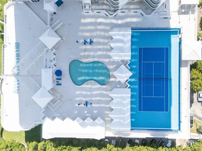 Photo - 16711 Collins Ave Unidad 2007