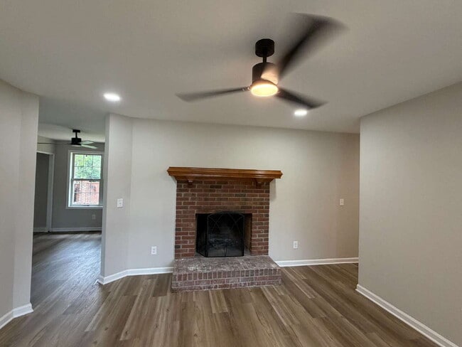 157 Yardley Farms Ct