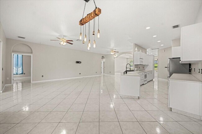 Photo - 13848 Vista Del Lago Blvd