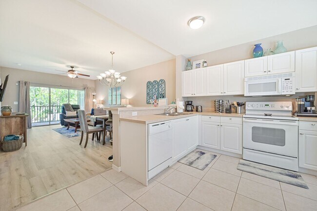 Photo - **Annual Lease -  Naples 2/2Furnished Cond... Unit 205