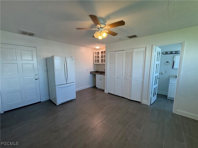 Photo - 5101 Manor Ct