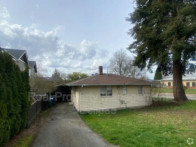Building Photo - 6731 104th Ave NE Rental