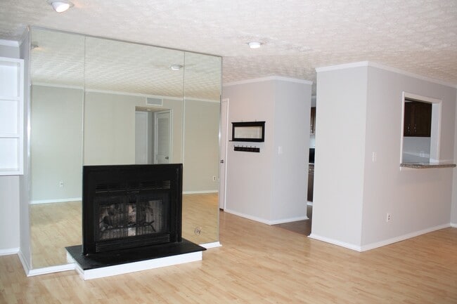 Photo - Just outside the perimeter at 75 and 285!