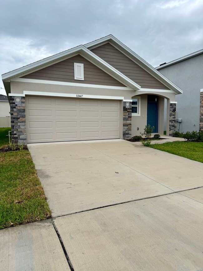 Photo - 32447 Weathered Oak Dr