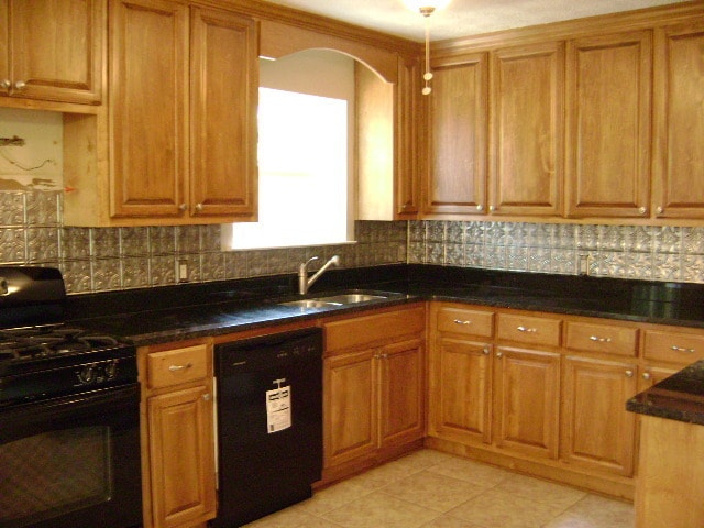 Photo - Charming 3 Bedroom / 2 Bath with Finished Basement!