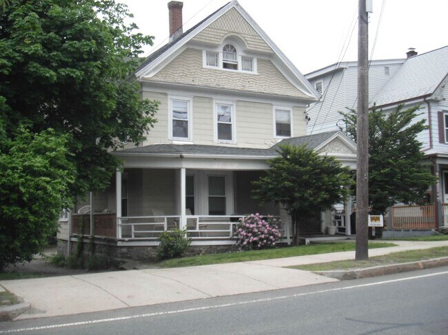 Photo - 110 W Main St