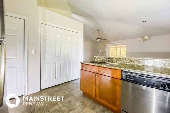 Photo - 1701 Larkin Rd