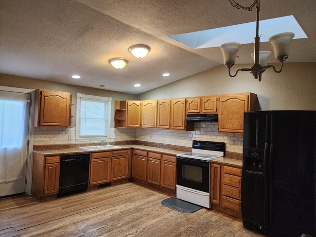 Photo - 112 Harrison St