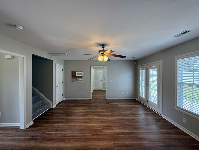 Photo - 2403 Mid Salem Dr