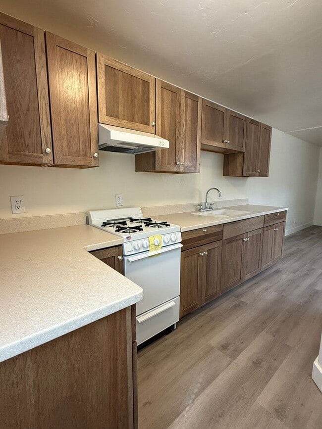 Building Photo - 606 S Montezuma St Unit Casita