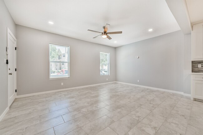 Photo - 4323 Ursuline St
