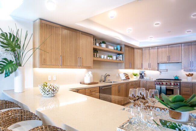 3BR, 3.5 BA-3111 SF