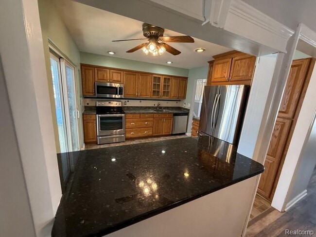 Photo - 4733 Nathan W