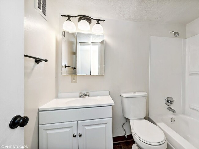 Clean Bathroom!