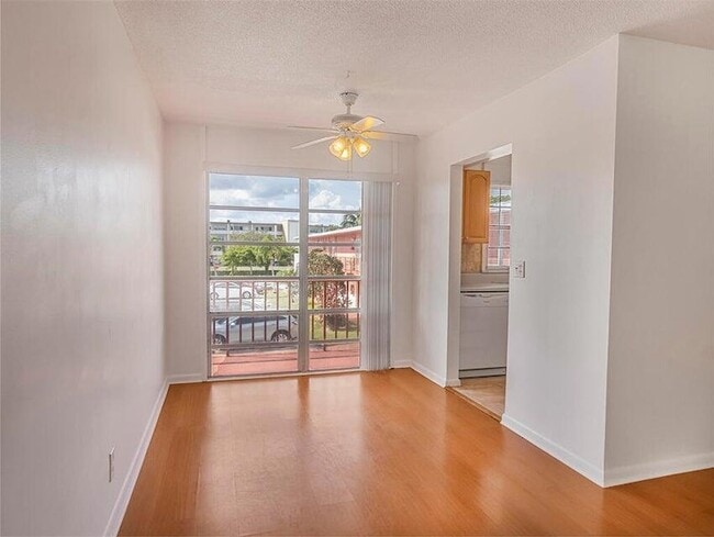 Photo - 4 Golfs Edge Unidad E