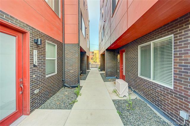 Photo - 1914 W 38th Ave