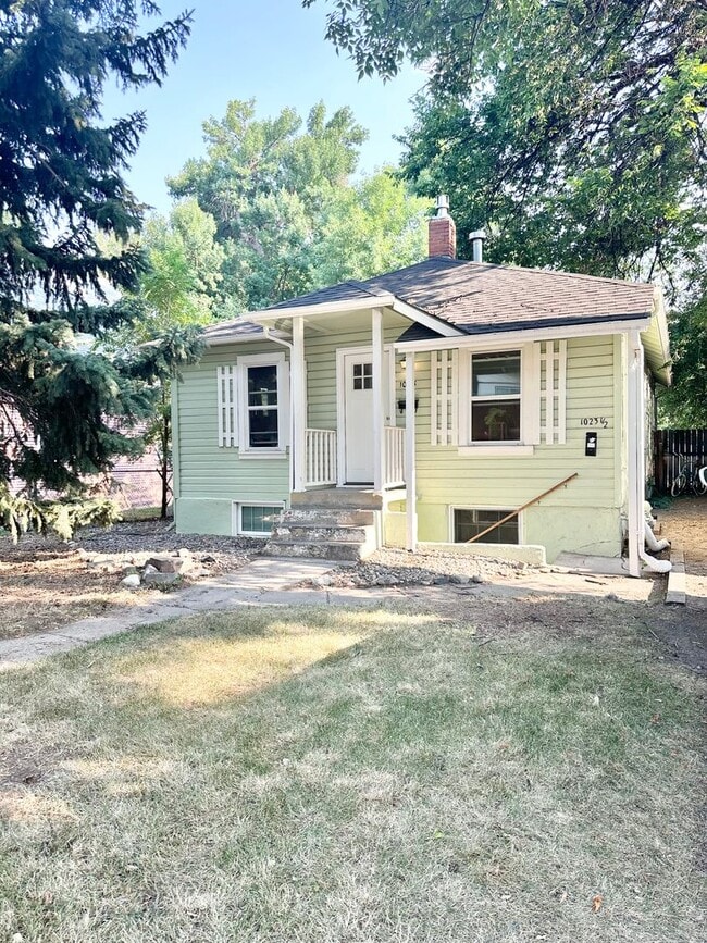 Building Photo - 1023.5 Laporte Avenue