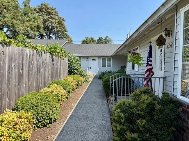 Photo - 9724 SE 43rd Ave Unit 9724