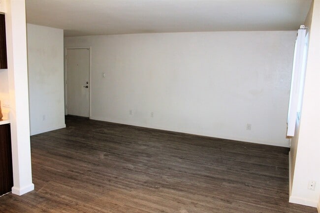 Photo - Studio Located in Monaco South Scottsdale Condominiums Unidad N101