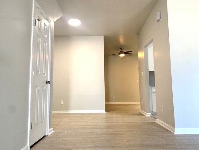 Photo - 3-Bedroom Townhome for Rent - Hampton, VA