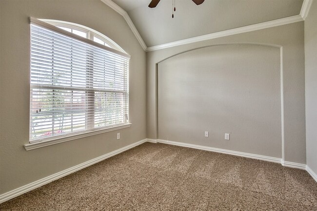 Photo - 304 Callaghan Dr