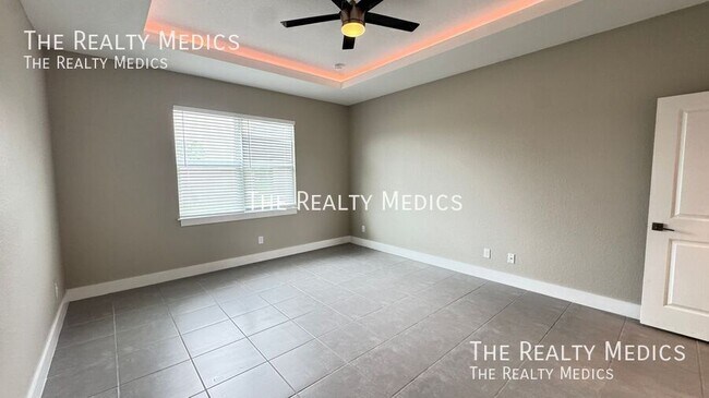 Photo - 118 Lily Ln