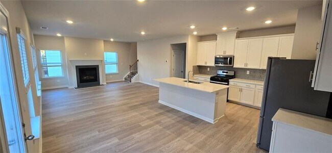 Photo - 186 Meander Dr