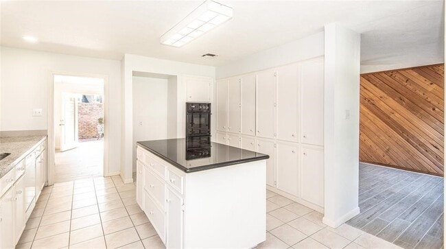 Photo - 1518 Durfey Ln