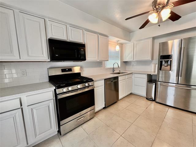 Photo - 421 Jolee St