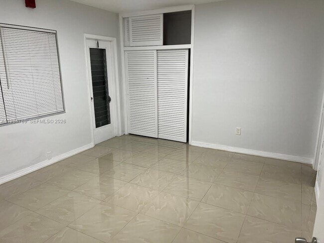 Photo - 2072 NE 169th St Unit 11